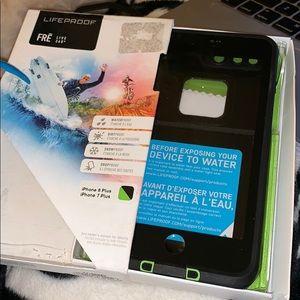 Lifeproof iPhone 8 Plus case . WATERPROOF